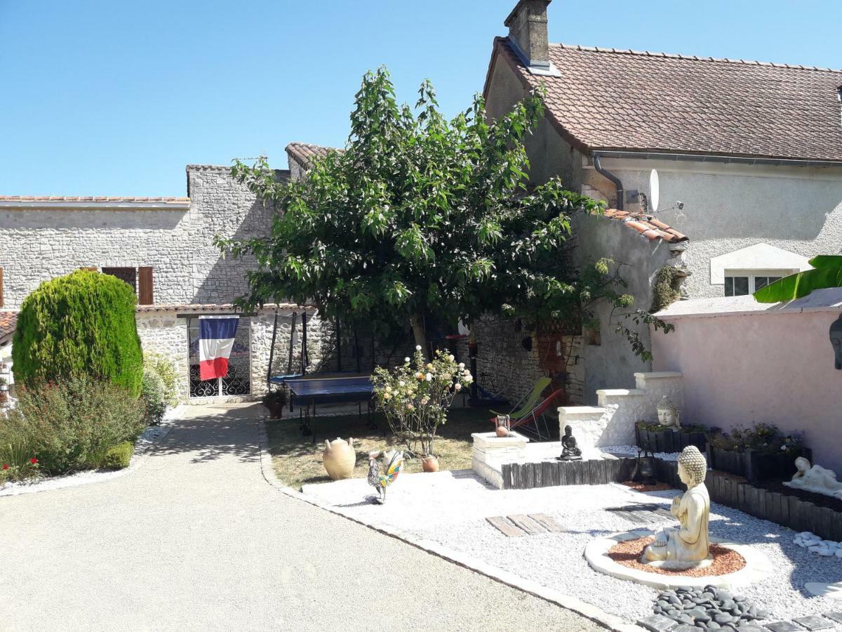 Saint-Angeau Les Quatre Saisonsヴィラ エクステリア 写真
